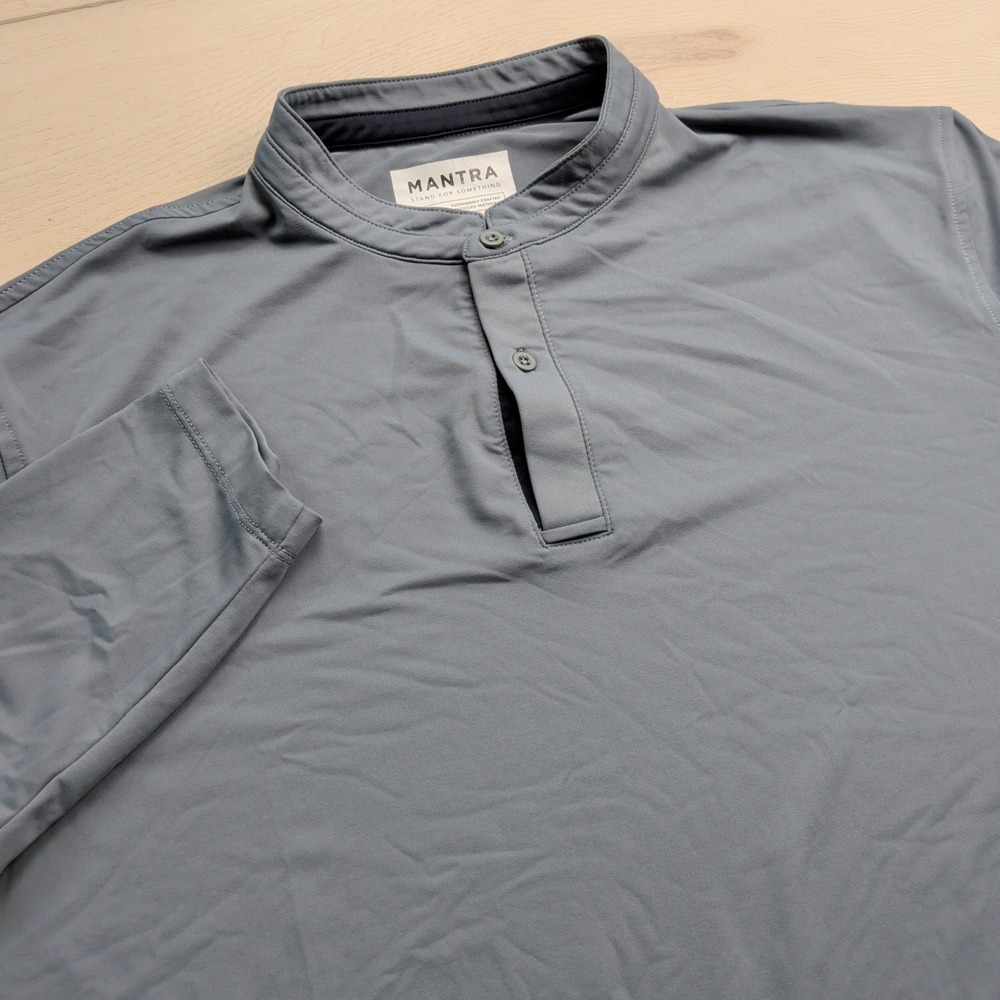 Mantra Performance Polo Mens XL Grey Blue Long Sleeve Mandarin Collar Stretch